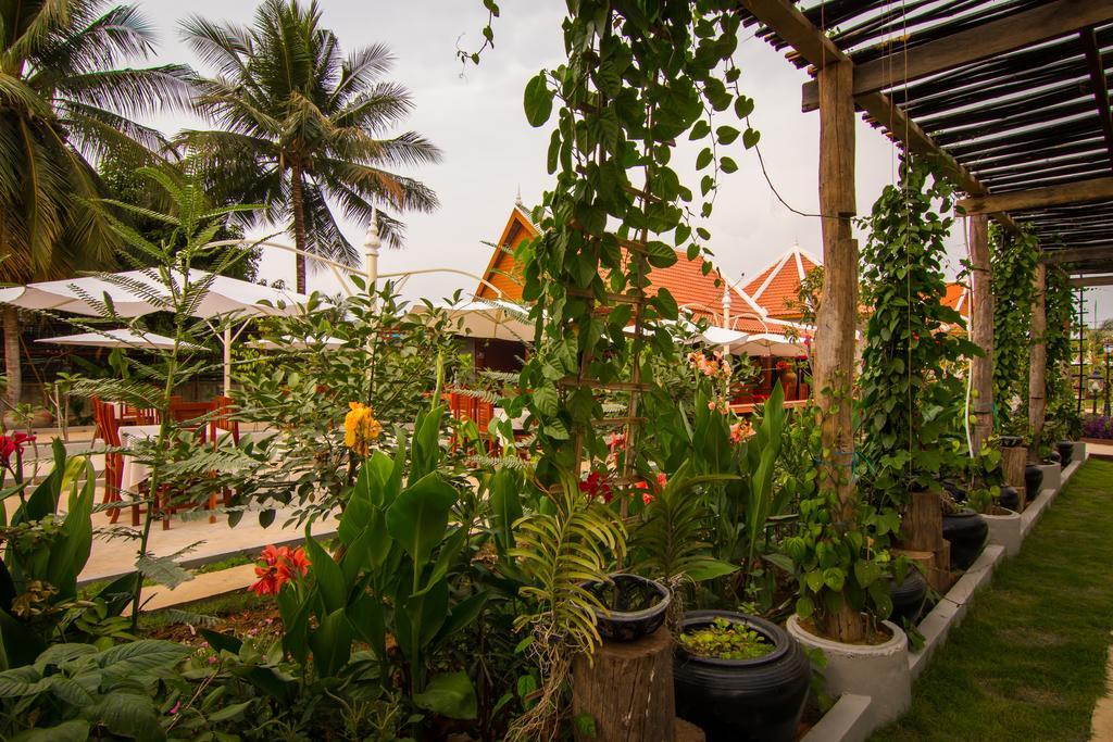 Ravorn Villa Boutique Battambang Exterior foto