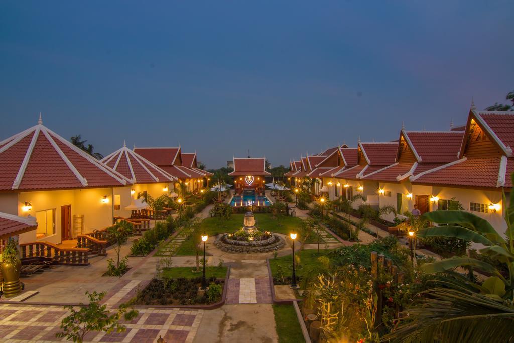 Ravorn Villa Boutique Battambang Exterior foto